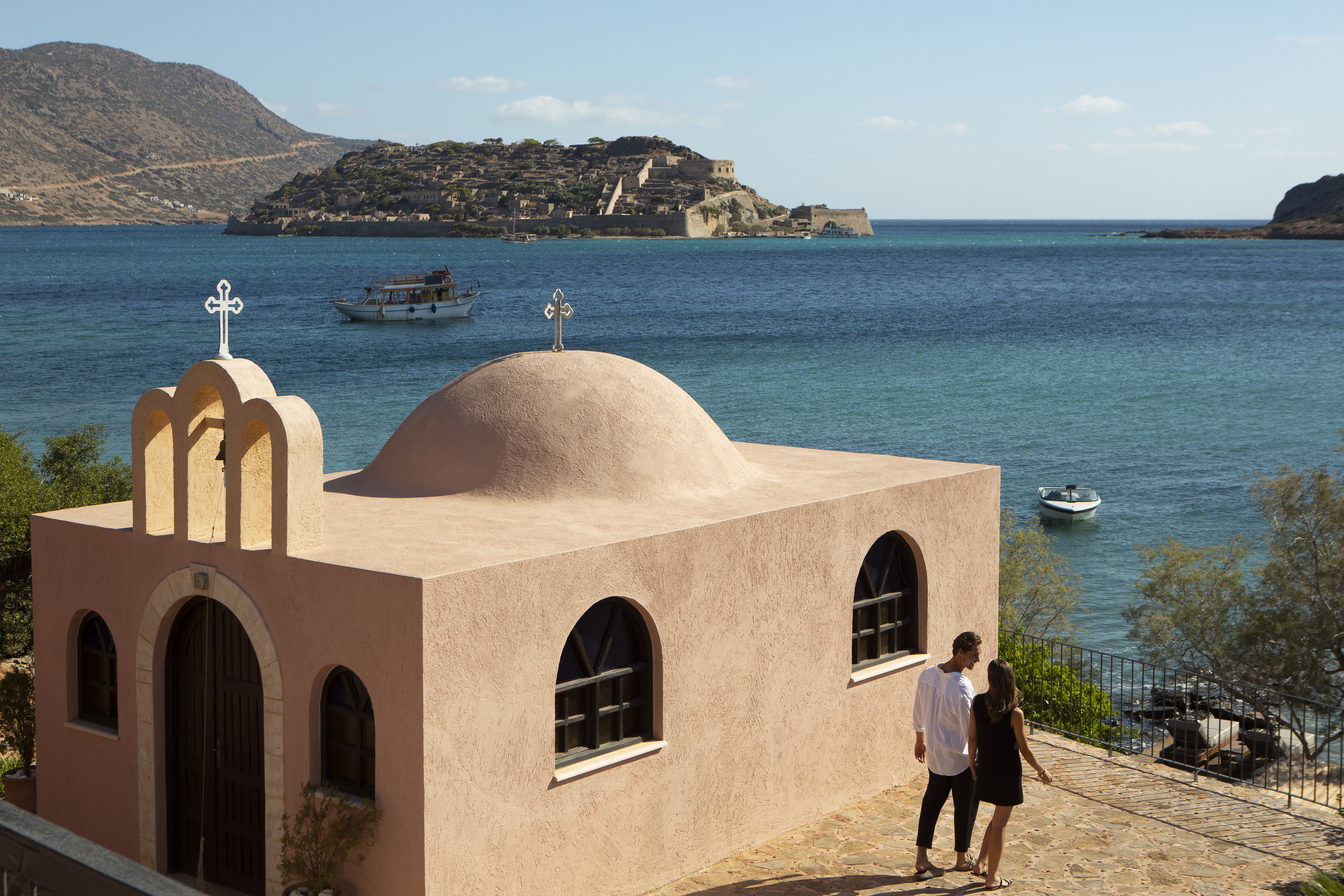 Book your wedding day in Domes of Elounda, Autograph Collection Crete